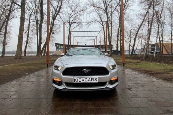Аренда Ford Mustang в Киеве